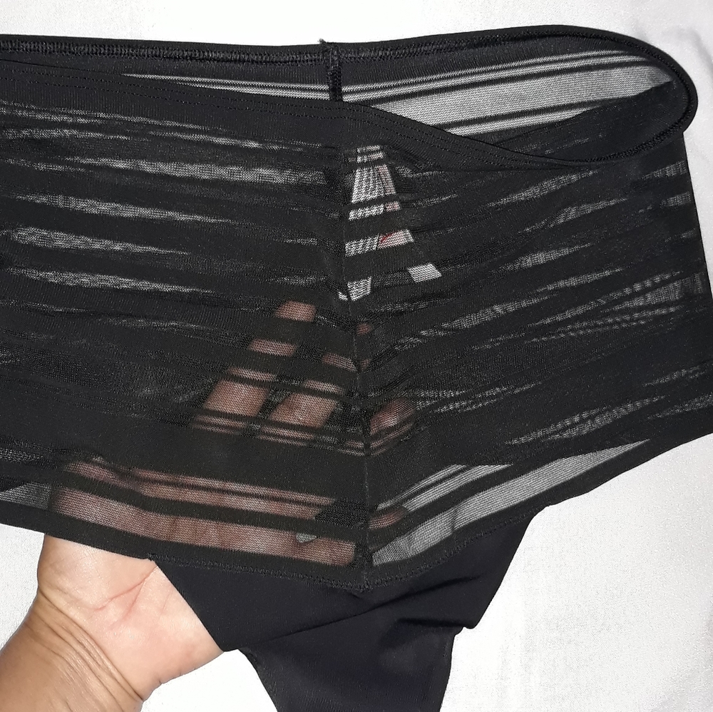 High -Waist thong/String - Picture 7 of 8